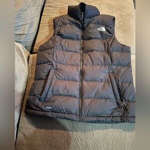 Black North Face Puffer vest medium